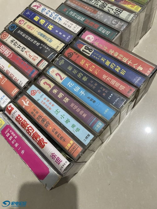 2323.4.7出几组老大陆磁带 一个松下cd机 家电交易区