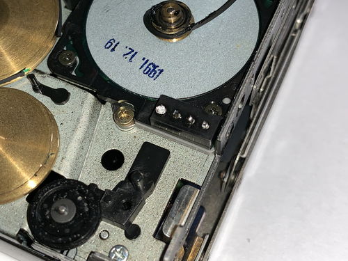 给爱华机皇hs px1000换皮带,我的磁带机春天来了吗 此刻只想大哭