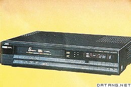 双卡收录机,twin cassette radio and recorder,音标,读音,翻译,英文例句,英语词典